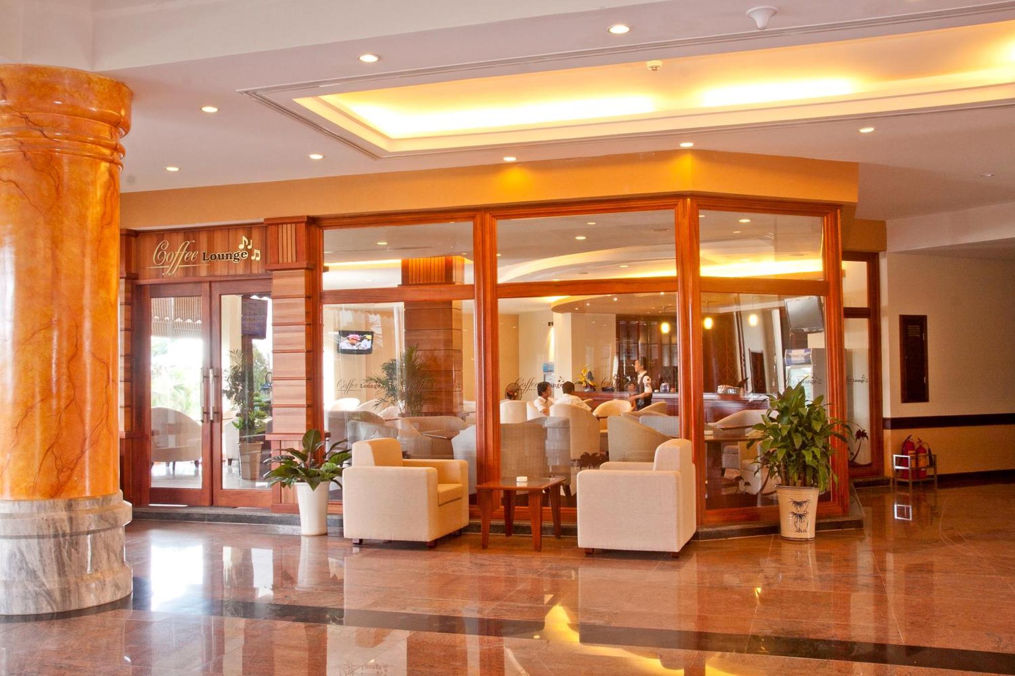 DLGL - Dung Quat Hotel Quang Ngai Bagian luar foto
