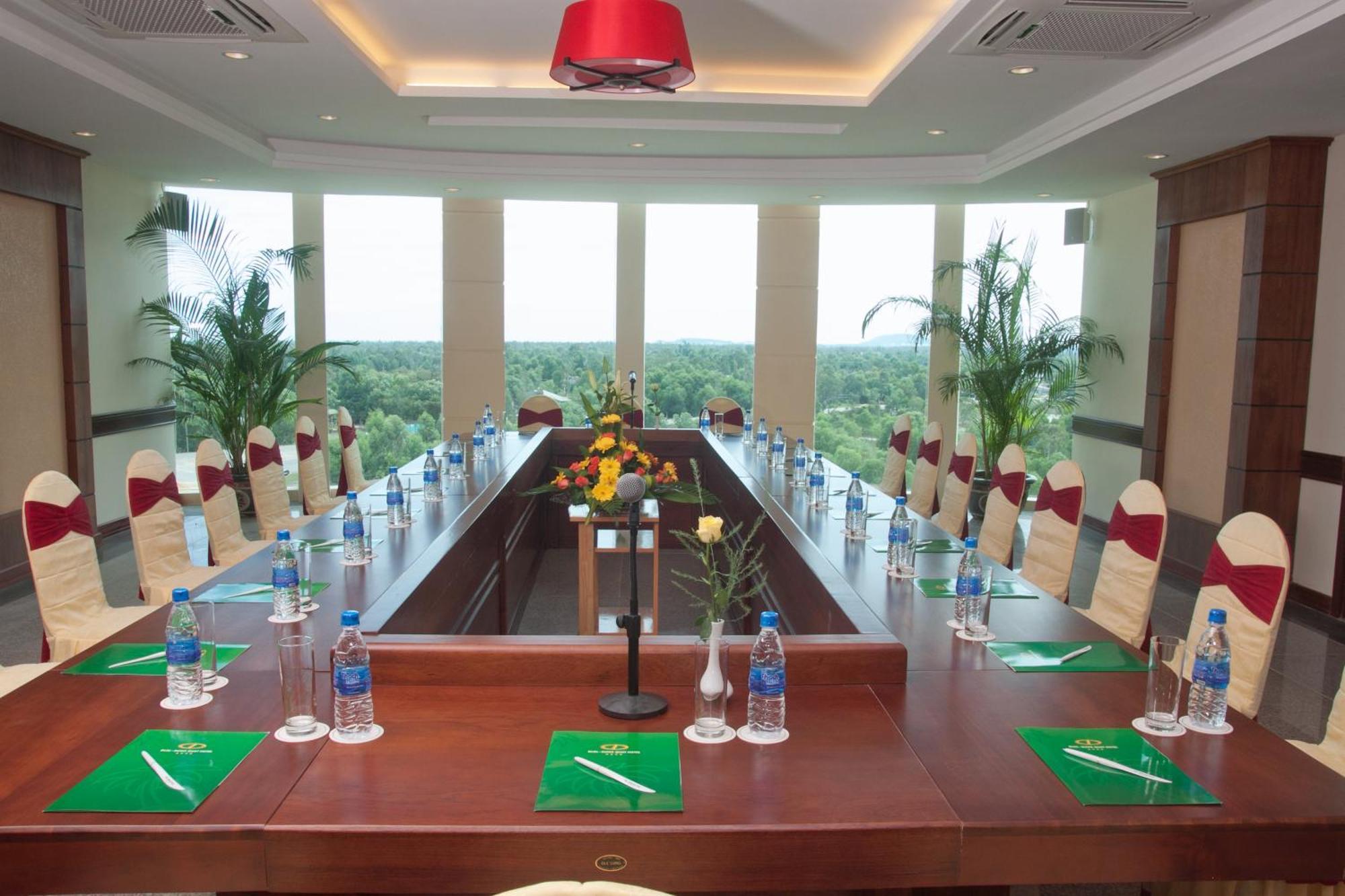 DLGL - Dung Quat Hotel Quang Ngai Bagian luar foto